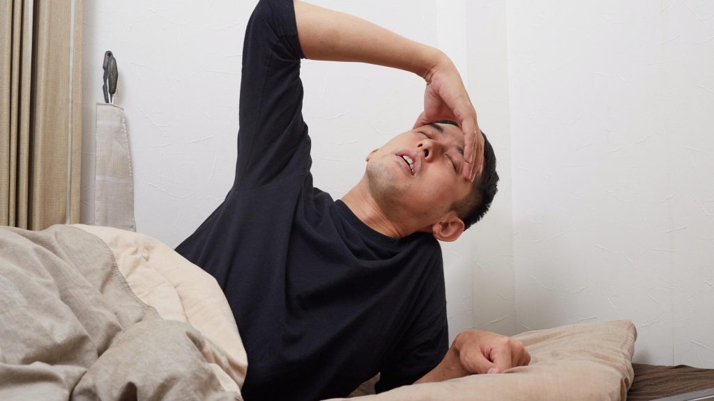 signs and symptoms of alcohol dependence should be monitored for when physical health starts to decline